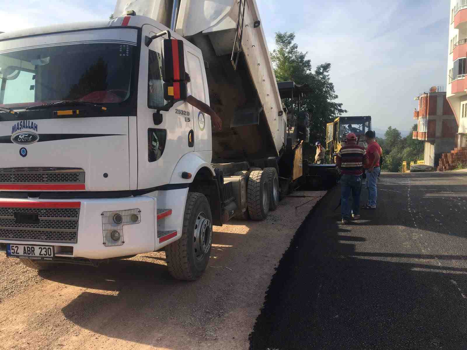 ÇAMAŞ'IN KALBİNE SICAK ASFALT!